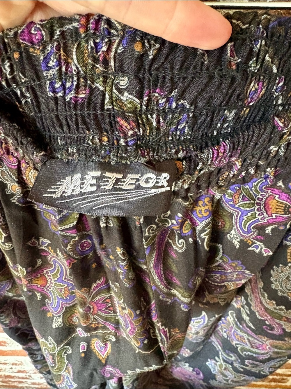 90s Vintage Meteor Black Paisley Printed Pants - Picture 4 of 8